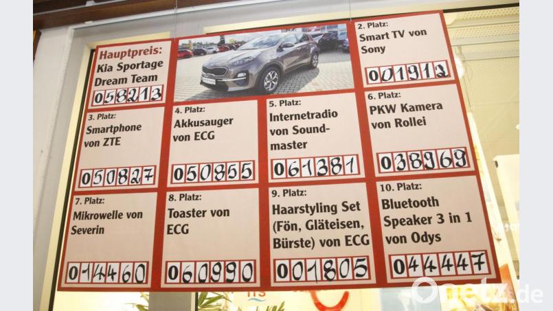 Das sind die Losnummer für die zehn Hauptgewinne der 24. BRK-Weihnachtsverlosung. Bild: Hirsch