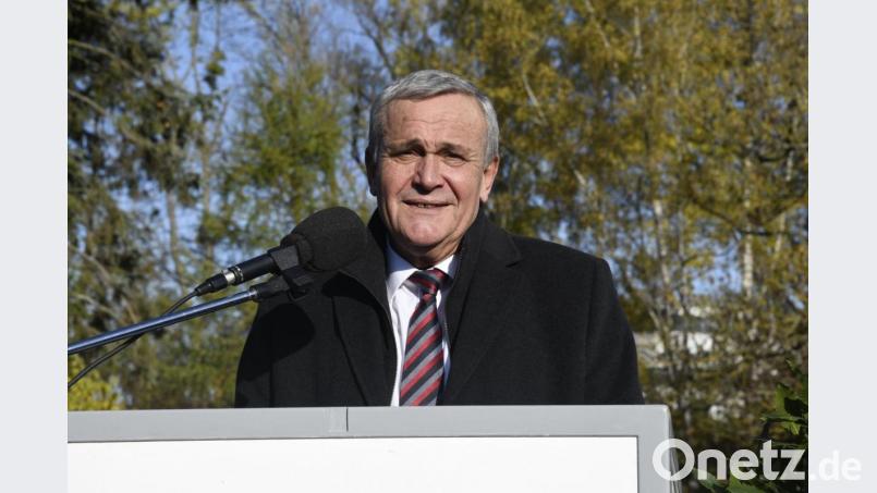 Oberbürgermeister Kurt Seggewiß
ist seit Dienstag turnusgemäß neuer Aufsichtsratsvorsitzender Kliniken Nordoberpfalz AG. Er löste den Tirschenreuther Landrat Wolfgang Lippert ab. Bild: Petra Hartl