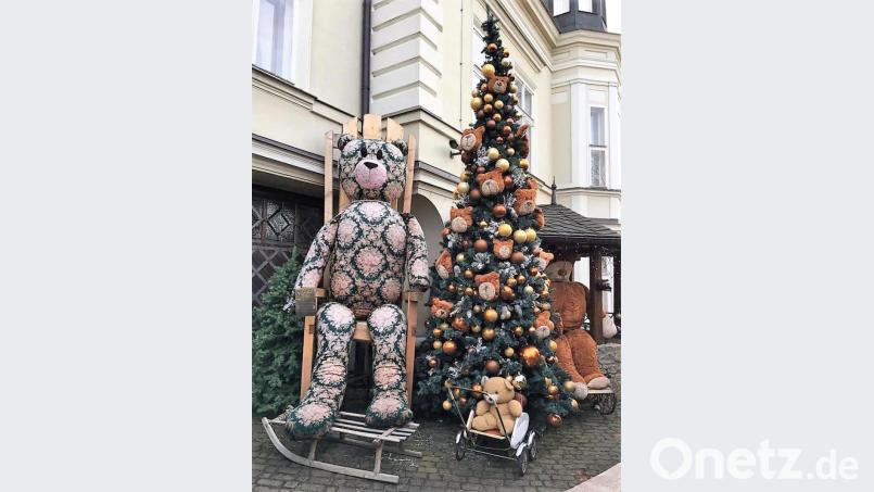 Der größte Teddy misst knapp über fünf Meter. Bild: Holger Stiegler