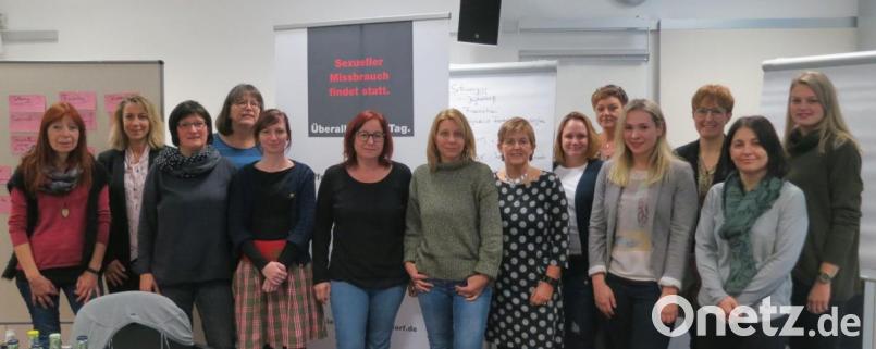 Der Arbeitskreis gegen sexuellen Missbrauch mit seiner Sprecherin Helga Forster (siebte von rechts) stellte bei seiner Jahresabschlusstagung das Programm für 2020 vor. Bild: exb/Marina Simon
