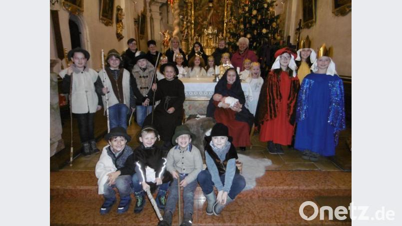 Die Luher Martinsspatzen bereiten sich seit langem auf das Krippenspiel am Heiligen Abend um 15 Uhr in St. Martin in Luhe vor. Bild: rgl