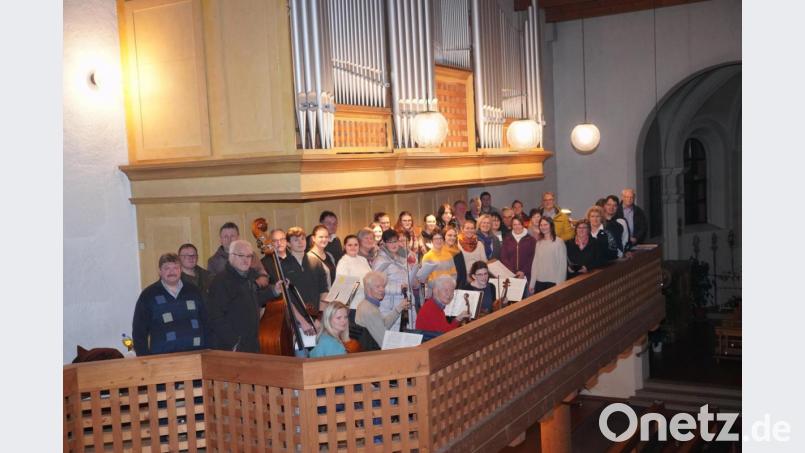 Der Projektchor hat sich auf die Christmette gut vorbereitet. Bild: fvo