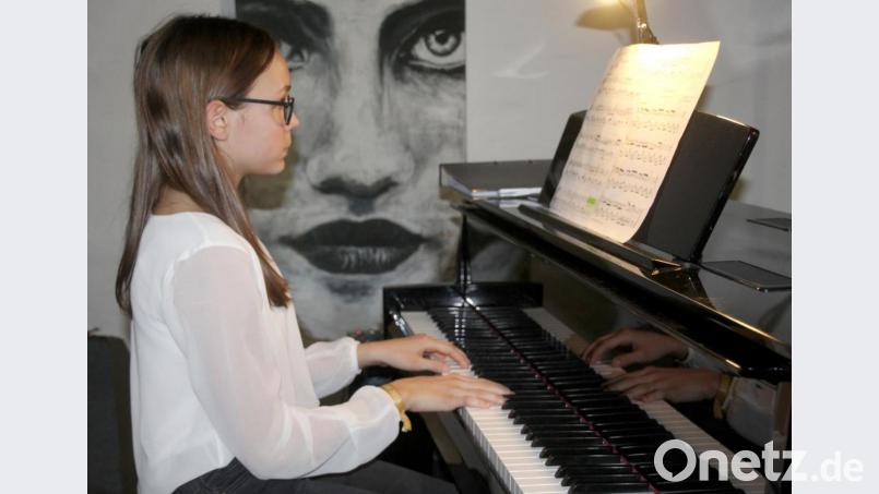 Pianistin Laura Meier Bild: Schönberger, Ferdinand [fsb]