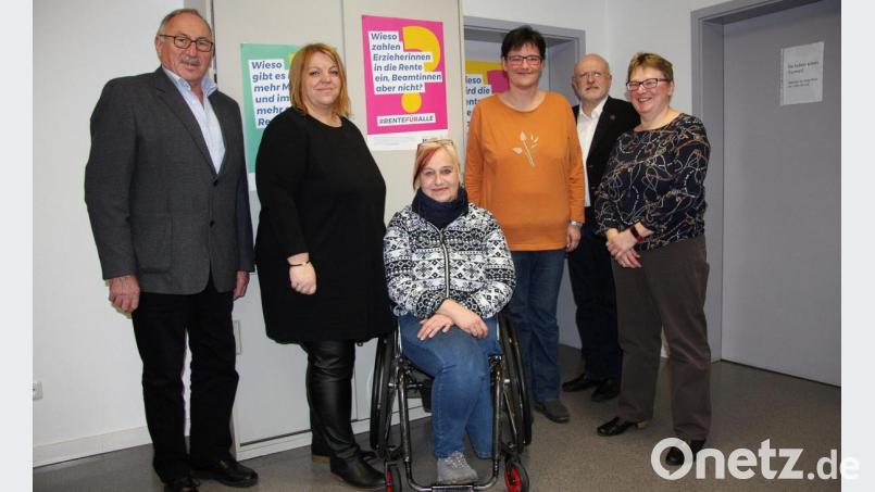 Der VdK spendete 900 Euro an gemeinnützige Einrichtungen. Die Übergabe erfolgte in der Geschäftsstelle am Wiesauer Marktplatz. Im Bild (von links) Kreisvorsitzender Georg Brand, Sandra Köstler, Martina Sötje, Alexandra Kellner, Kreisgeschäftsstellenleiter Harald Gresik und Martina Schenkl. Bild: wro