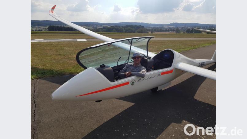 Marc Fuchs fliegt aus Leidenschaft - das Segelfliegen ist für ihn sowohl Hochleistungssport als auch Hobby. Mit dem Hochleistungssegler &quot;Arcus M&quot; kommt er weit herum. Bild: wolfgang.fuchs@oberpfalzmedien.de
