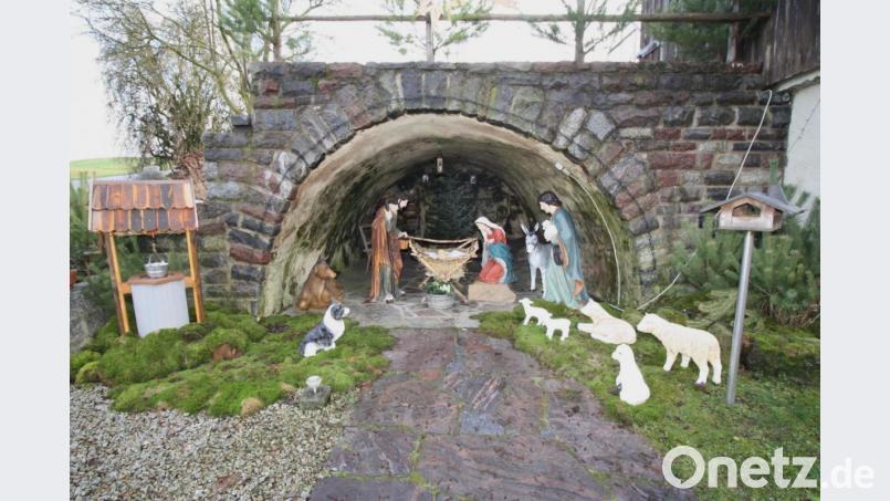 Der Außenkeller des Burkhardsreuther &quot;Maklweber&quot;-Hofes dient in der Weihnachtszeit der Heiligen Familie als Herberge. Bild: bjp