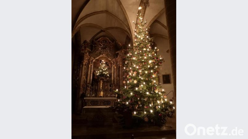 Die Kemnather Stadtpfarrkirche zur Weihnachtszeit 2019. Bild: mde