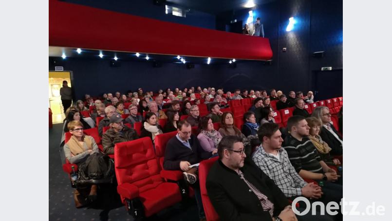 Der Kinosaal der Angerlichtspiele war bei der Nominierungsversammlung am Sonntagvormittag gut gefüllt. Bild: lnz
