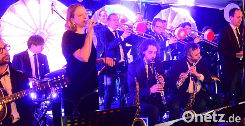 Die Jazzrausch-Bigband auf der Sündikat-Bühne. Bild: Kunz