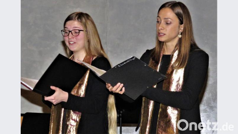 Die Sopran-Solistinnen gestalteten mit ihren schönen Stimmen das Konzert wesentlich mit. Bild: ubb