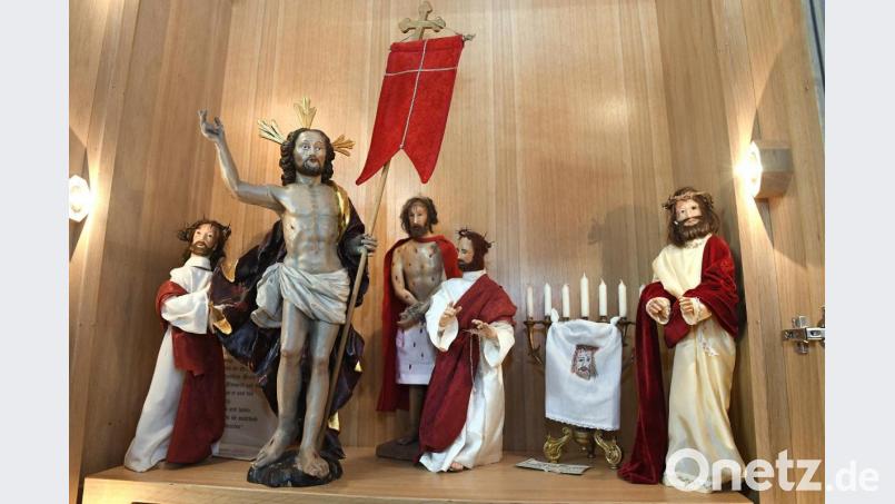 Jesus gibt es mehrfach im Fundus - je nachdem, welche Szene gerade dargestellt werden muss. Bild: Petra Hartl