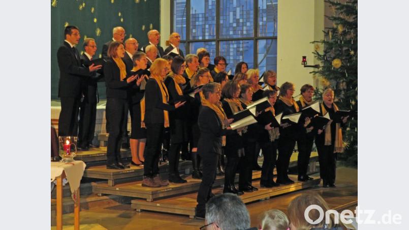 Der gemischte Chor der katholischen Pfarrei Altenstadt Bild: adj