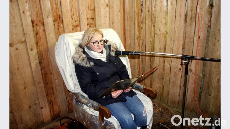 Die Wunschpuppe, von der Sabine Eger erzählte, wurde gleich zweimal vom Christkind geliefert. Bild: wro