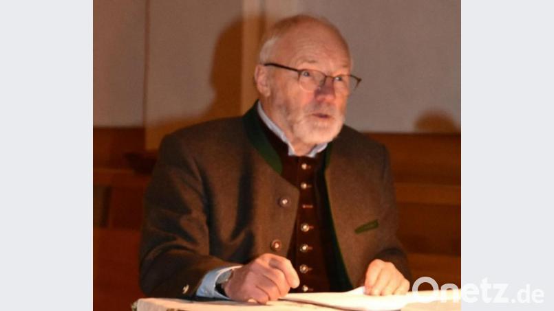 Dieter Radl liest „Bethlehem“ in der Hahnbacher Kirche. Bild: Andreas Hubmann