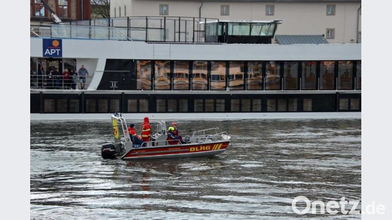 Der Brand eines Passagierschiffs löste einen Großeinsatz in Regensburg aus. Bild: Alexander Auer