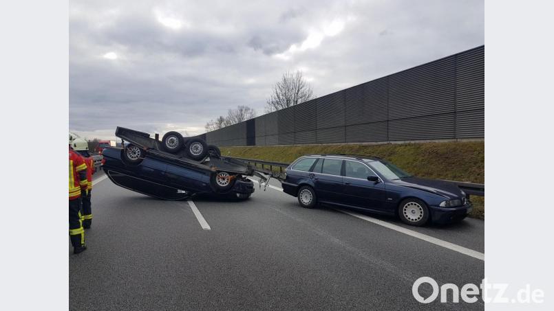 Auf der A93 in Fahrtrichtung Regensburg ereignete sich ein Unfall. Bild: exb