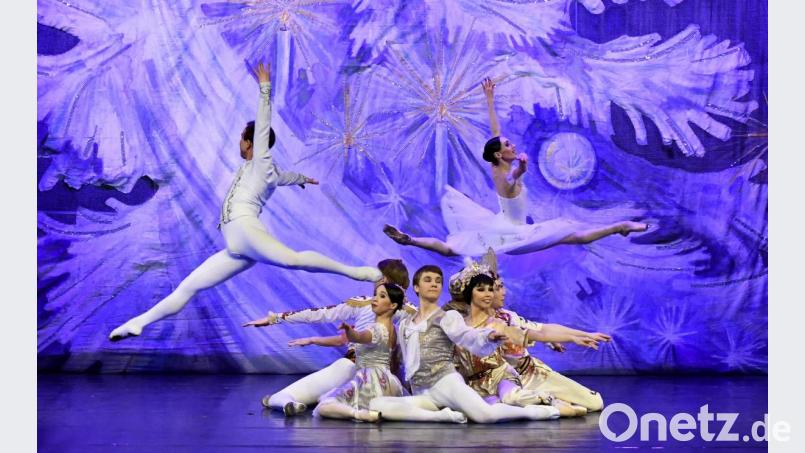 „Der Nussknacker“ – der Ballettklassiker, getanzt vom Russischen klassischen Staatsballett, wurde mit großem Beifall und vielen Bravorufen belohnt. Bild: Petra Hartl