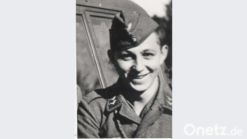 Leonhard Deyerl als junger Soldat in Rumänien. Bild: Archiv: wsl