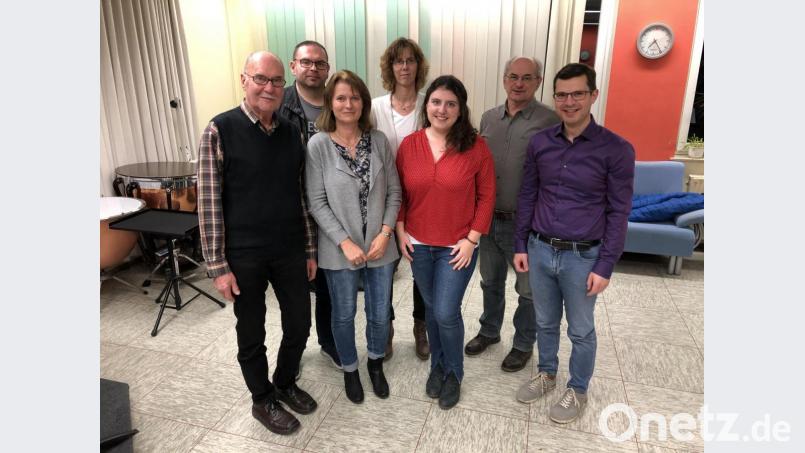 Der neue Vorstand mit (von links) Hans Renner, Kassenprüfer, Michael Heinz, Beisitzer, Alexandra Ottmann, Vorsitzende, Kristina Süß, Zweite Vorsitzende, Siegfried Meier, Kassenprüfer, Reiner Vogel, Schriftführer. Bild: exb