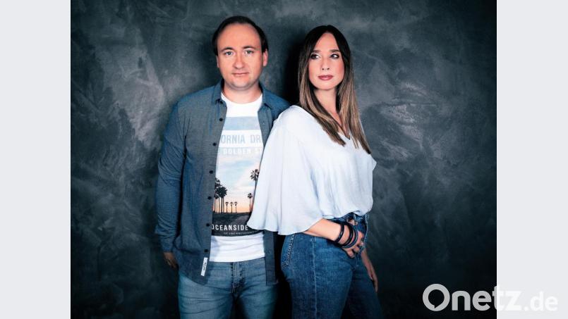 Der gebürtige Amberger Tobias Wendl und Janina Dietz haben als "PolyStereo" ihr erstes Album produziert - abgemischt in den Londoner Abbey Road Studios. Bild: exb