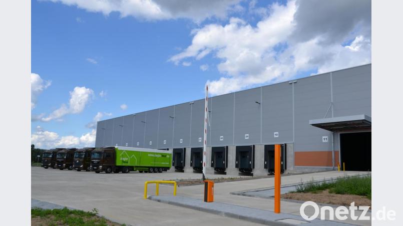 Die neue Logistikhalle der Ziegler Group in Wiesau ist fertiggestellt. Bild: rti