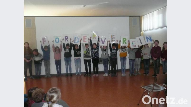 Ein Hoch auf den Förderverein der Thomas-Aquinus-Rott-Grundschule Winklarn-Thanstein. Bild: amö