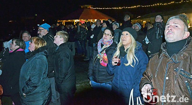 &quot;Dumba&quot; steht in Flammen. Bild: ü