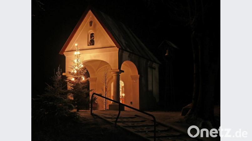 Die bezaubernde Waldkapelle an der Tillyschanz in Eslarn lädt zum Verweilen ein. Bild: exb/Johann Gmeiner