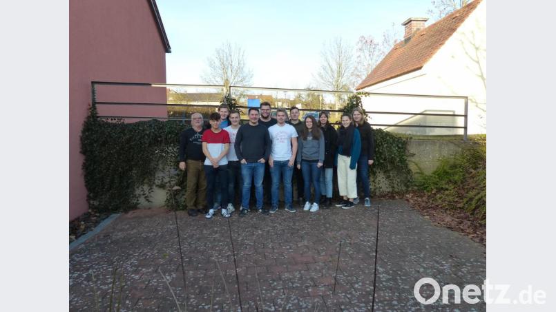 Das neue Führungsteam der KLJB Neudorf mit Dritten Bürgermeister Hans Meißner (links). Bild: hme