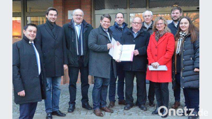 Die CSU reichte am Donnerstag offiziell ihre Wahlunterlagen ein. Bild: Kunz