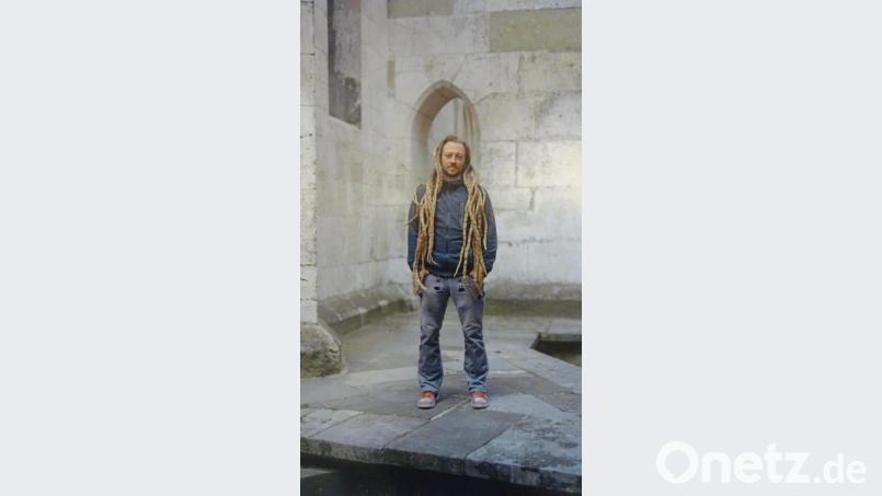 Menschen und Architektur: Florian Hammerich hat Mitarbeiter der Dombauhütte fotografiert. Bild: Florian Hammerich/Repro: Susanne Wolke