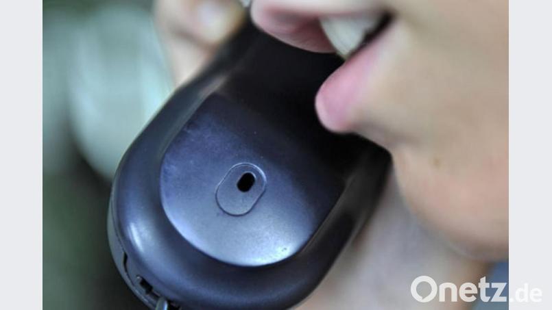 Wegen der Nutzung von Erotik-Hotlines hat ein Mann aus dem Vilstal nun eine Gesamtrechnung übet 1388 Euro auf dem Tisch. Bild: Gabo Focus/dpa