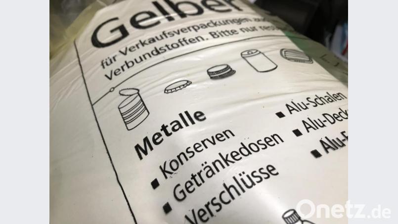 Einige gelbe Säcke sind derzeit im Kreis Neustadt unterwegs, waren aber für andere Regionen gedacht: Dosen gehören im Kreis nämlich nicht in die Säcke, sondern in Container. Bild: za