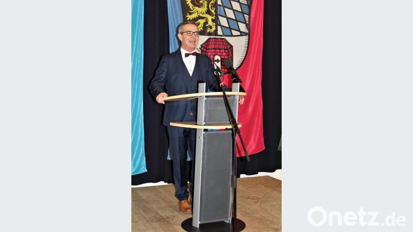 Bürgermeister Werner Nickl bei seiner Ansprache. Bild: stg