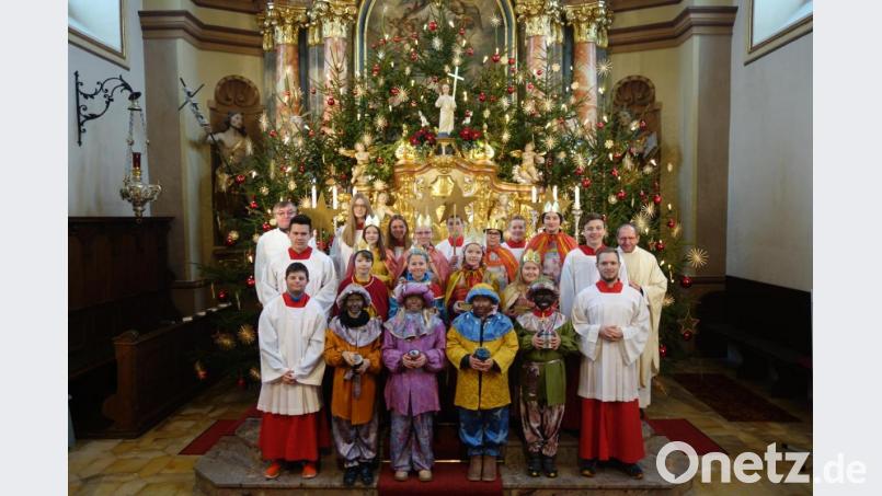 Die Sternsinger in der Pfarrei Beidl Bild: exb