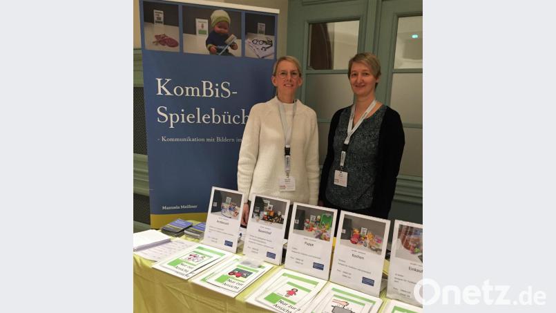 Mit ihren "KomBiS" machen Manuela Meißner und Verena Dineiger (von links) bei einem Fachkongress in Leipzig Furore. Bild: exb