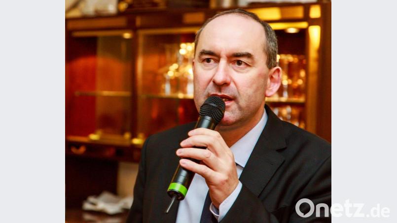 Wirtschaftsminister Hubert Aiwanger hält ein soziales Jahr für alle für zumindest überlegenswert. Bild: Hösamer