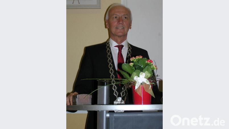 Bürgermeister Peter König ließ beim Neujahrsempfang das abgelaufene Jahr Revue passieren und blickte optimistisch in die Zukunft. Bild: öt