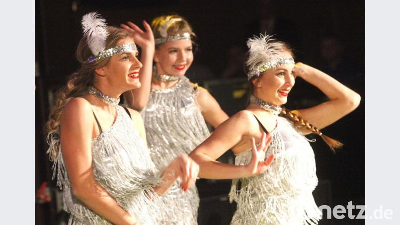 Tanzeinlagen bilden bei der Sportgala in der Schwandorfer Oberpfalzhalle einen der Schwerpunkte. Bild: Hirsch