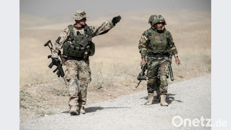 Von 2015 bis 2017 haben Bundeswehrsoldaten und kurdische Peshmerga ausgebildet. Bild: Michael Kappeler/dpa