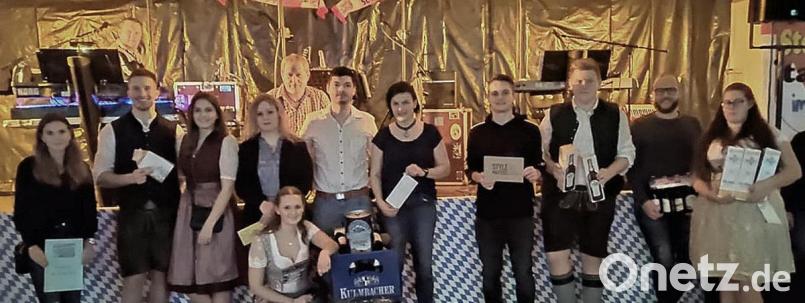 Die Gewinner der Tombola bei &quot;Hütten Carver rauscht&quot;. Bild: ü