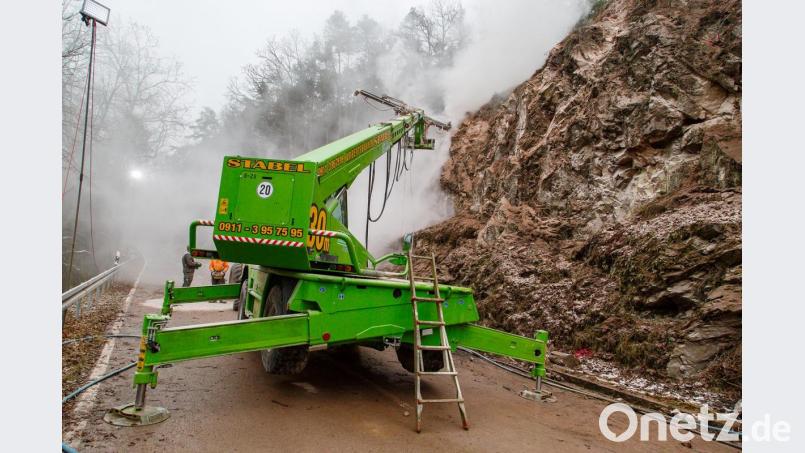 Die Lafette bringt das Bohrgerät in die notwendige Höhe. Bild: Clemens Hösamer