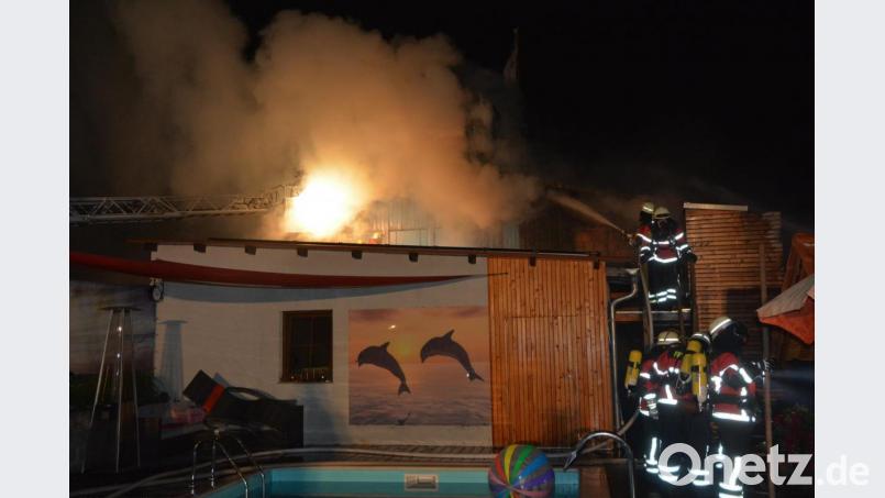 Stark gefordert waren zahlreiche Feuerwehren aus der Umgebung am 18. August 2019 beim Brand der Schreinerei Rögner in Pleußen. Der Großeinsatz war nun eines des bestimmenden Themen bei der Jahresversammlung der Feuerwehr Pleußen. Archivbild: jr