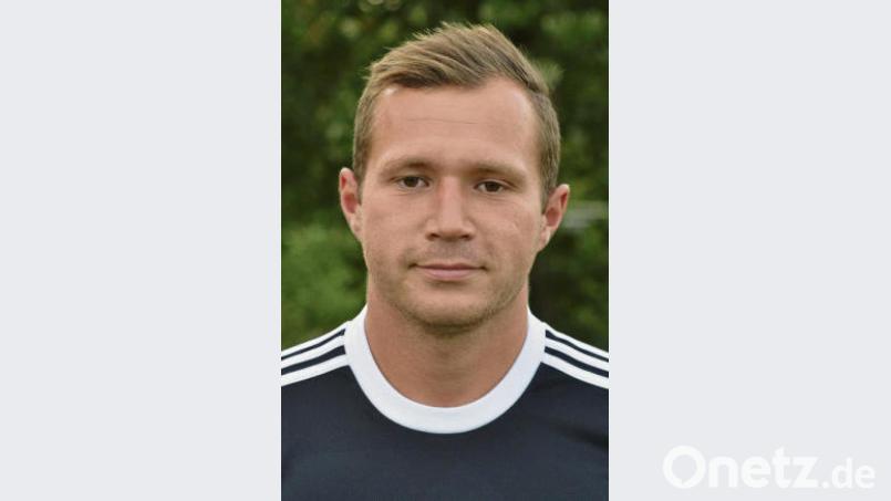 Johannes Pfab aus Hirschau trainiert viele talentierte Skilangläufer. Derzeit ist der 29-Jährige aber auch als Schnee-Sucher gefragt. Bild: mr