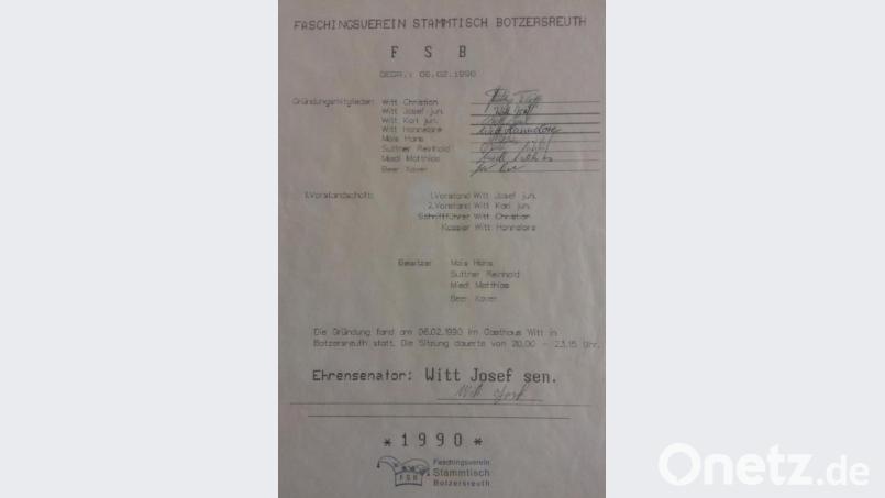 Die Gründungsurkunde des Faschingsvereins Stammtisch Botzersreuth, der heuer 30. Geburtstag feiert. Bild: trj