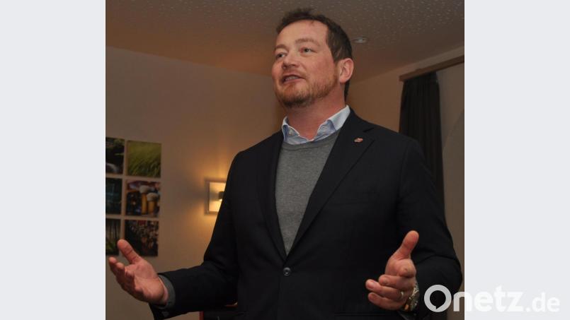 Bundestagsabgeordneter Uli Grötsch ist an der Seite des SPD-Ortsvereins. Bild: dob