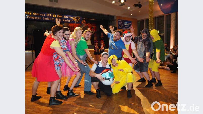 Der Elferrat legt einen Showtanz aufs Parkett. Bild: krb