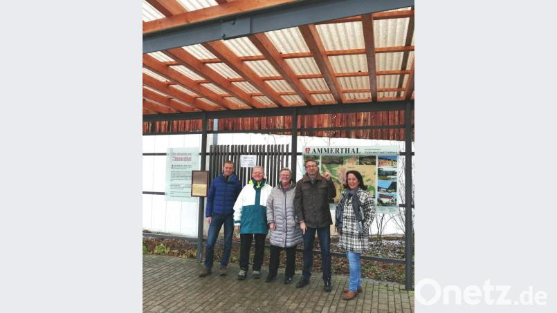 Beim Ortstermin (von links): Norbert Lehmeier, Hans Lang, Gerda Schommer, Stephan Koller und Bürgermeisterin Alexandra Sitter. Bild: e