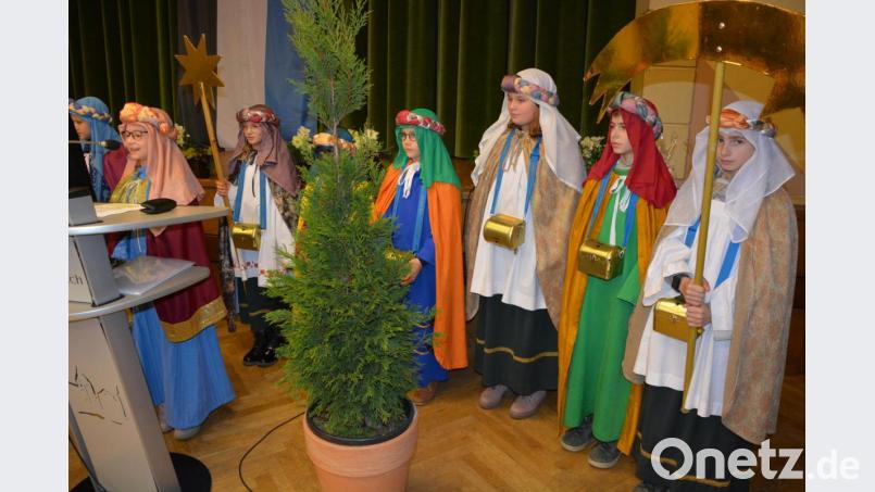 Traditionell wurde der Mitterteicher Neujahrsempfang von den Sternsingern eröffnet. Bild: jr