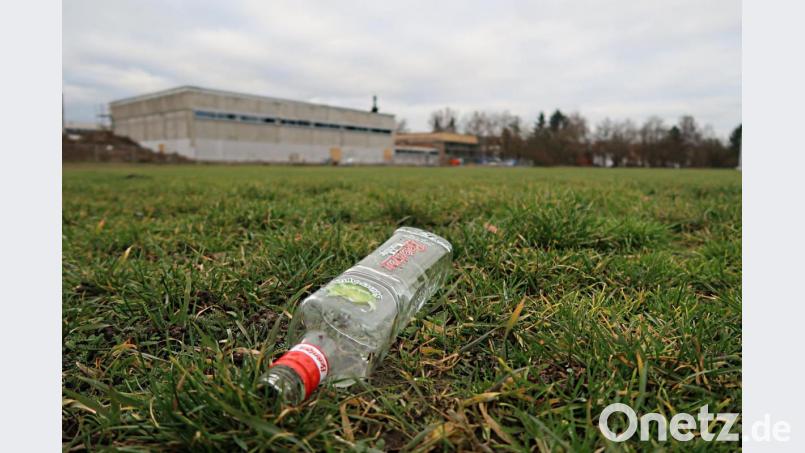 Einige meinten, dass sich der Realschulsportplatz in einem katastrophalen Zustand befände und man darüber nachdenken sollte, ihn nachts zu schließen. Bild: Kunz